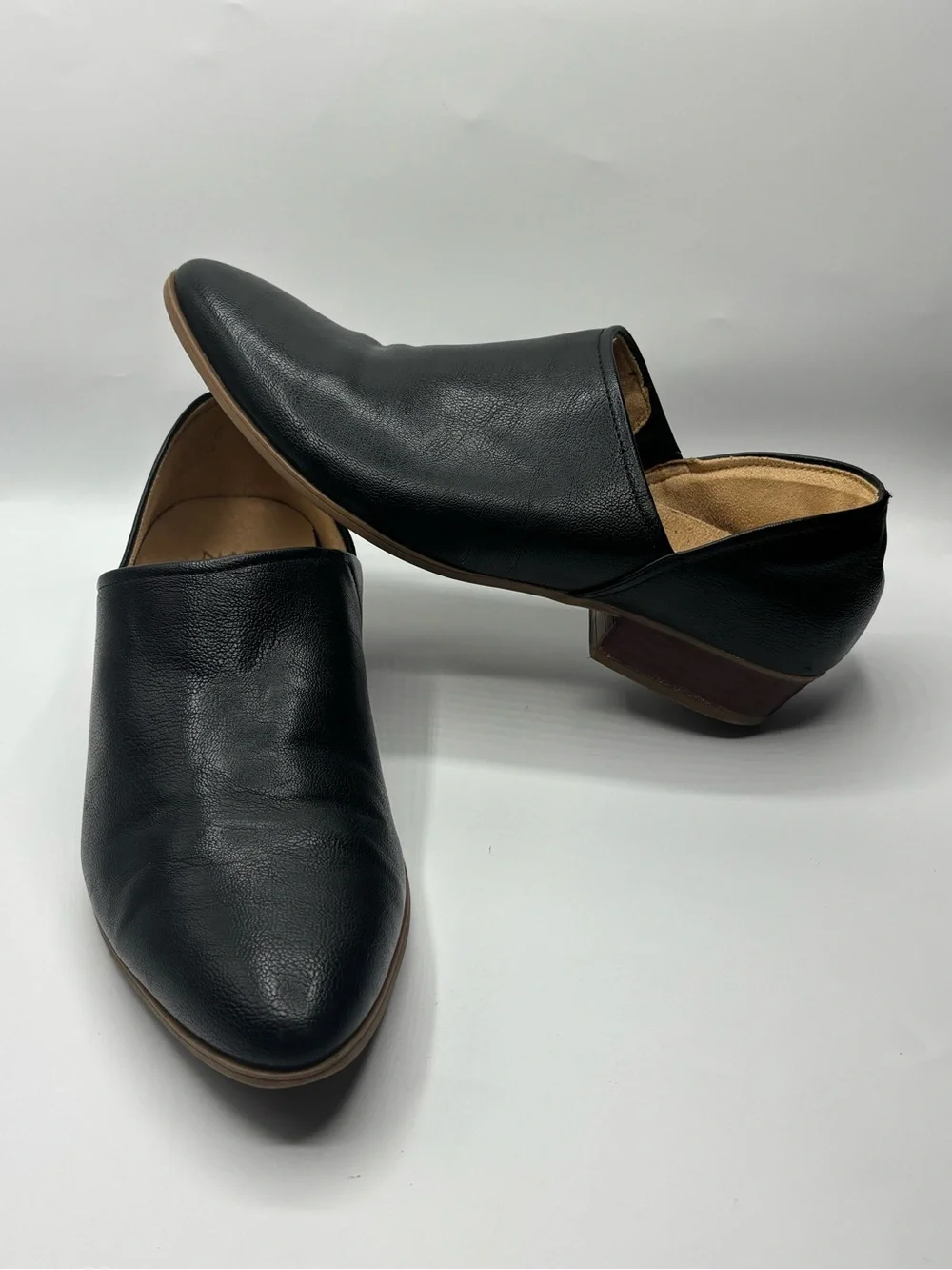 Naturalizer Carlyn Black Vegan Leather Booties Shoes Sz 8.5 Shooties Minimalist